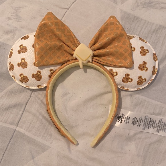Disney Loungefly Waffle Ears - Picture 4 of 4